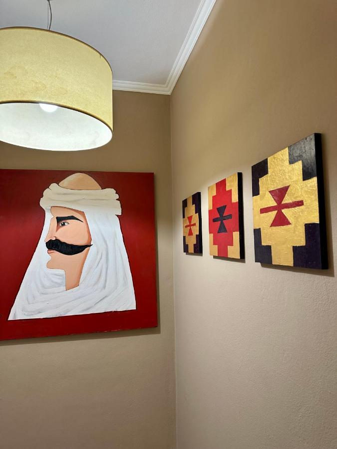 Amos City Center Apartment Tirana Esterno foto